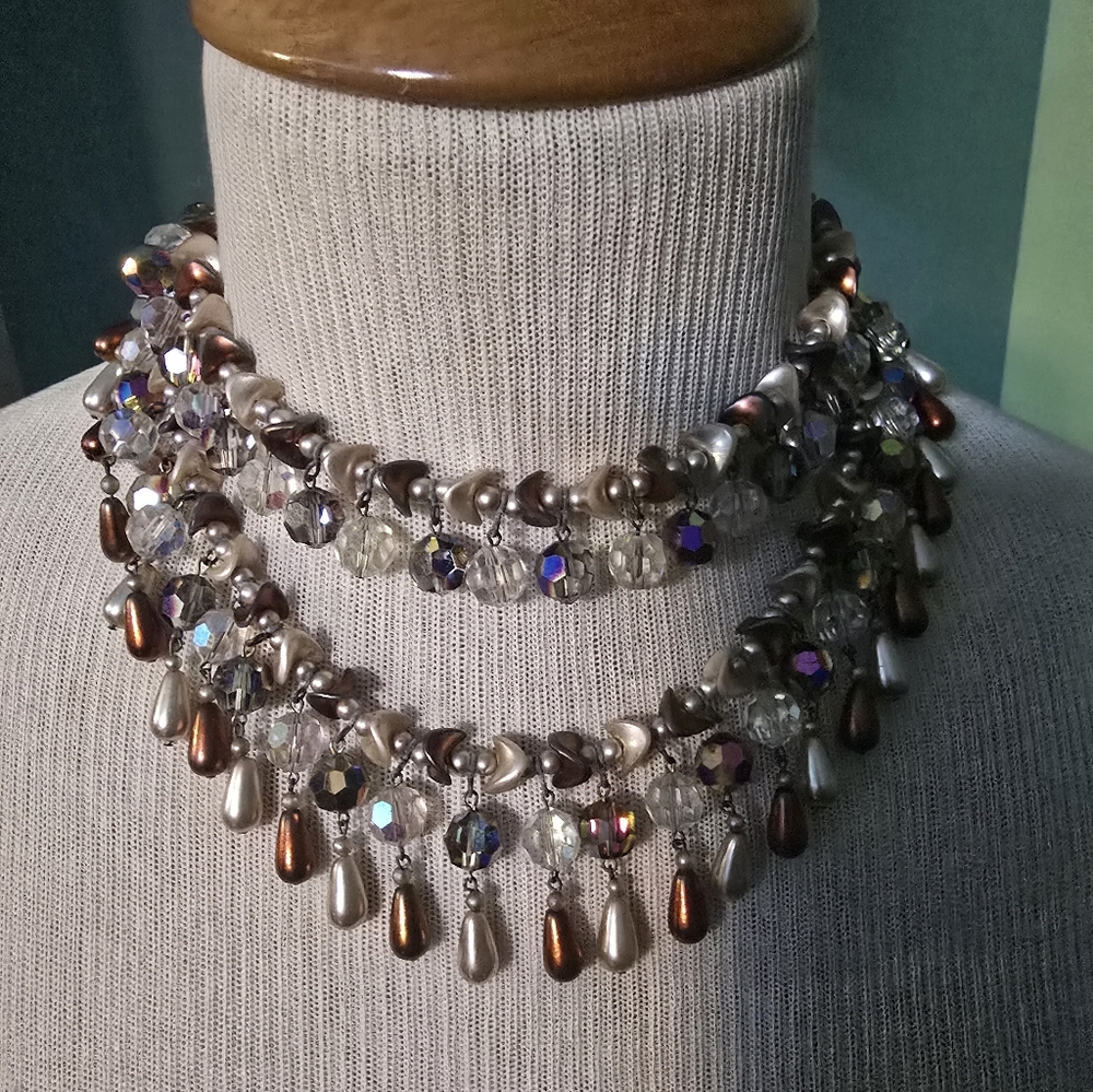 Breath-taking Vintage Multi-strand Pearl and Crystal Necklace - Picture 2 of 6